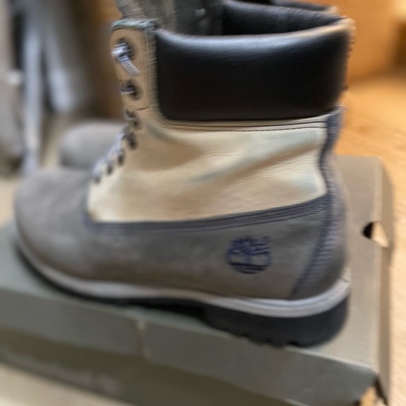 Timberlan 6” Waterproof with customized color…one of its kind. Good condition! - Picture 2 of 4